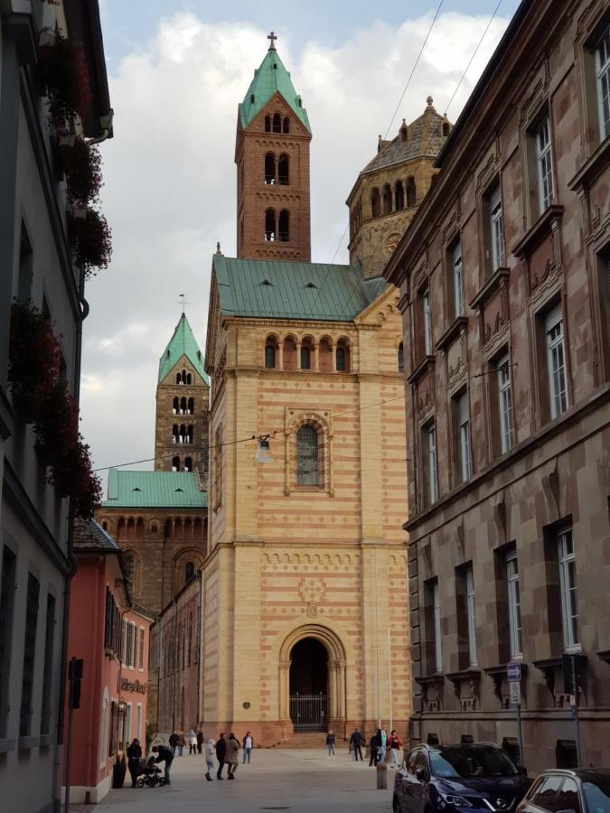 Apartamento Wohnen Direkt Am Rhein, Zentrums- Und Domnah, 55Qm Espira Exterior foto